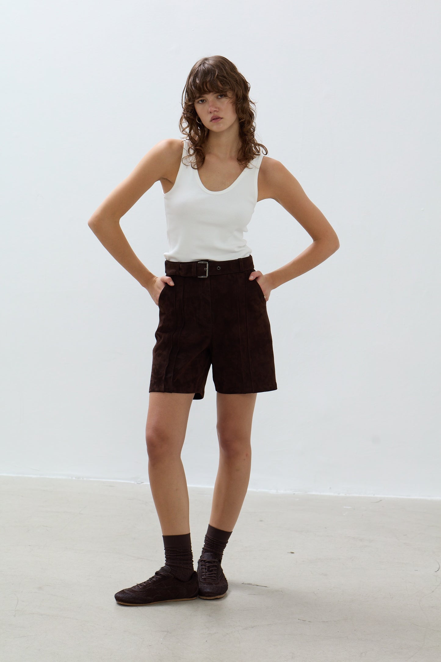 TANORA SUEDE SHORTS – CHOCOLATE BROWN